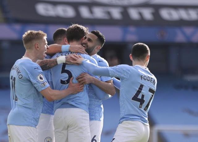  亚特兰大狂轰四球，创队史进球纪录  