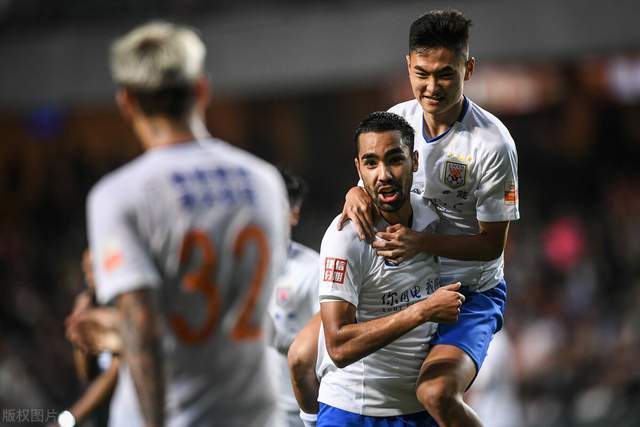  里尔旧将反戈一击弑杀老东家晋级  